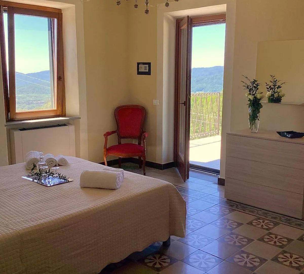 La Ca Dal Sol Villa With Jacuzzi Irola